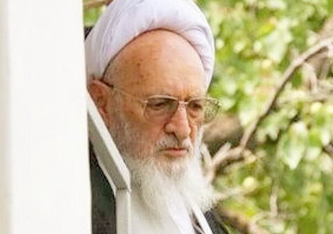 علامه حسنزاده آملی دارفانی را وداع گفت علامه حسنزاده آملی دارفانی را وداع گفت