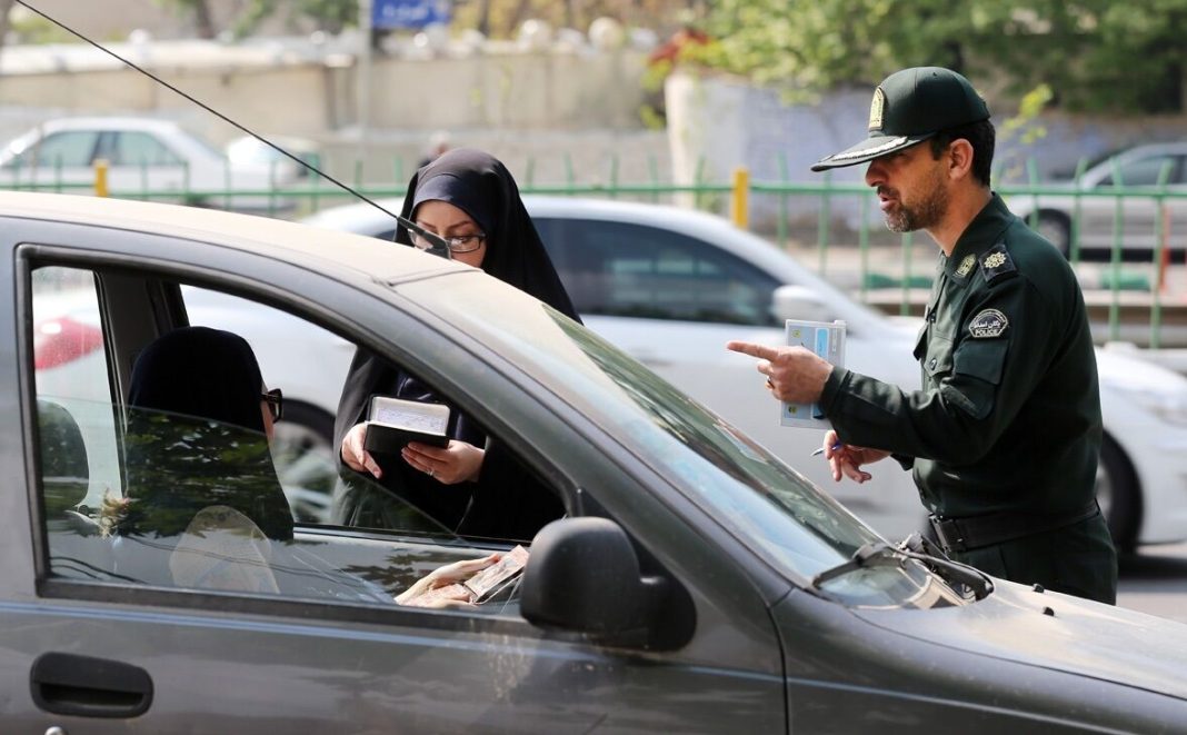 طرح بانوان فرهنگ یار ترافیک در زنجان اجرایی میشود طرح بانوان فرهنگ یار ترافیک در زنجان اجرایی میشود