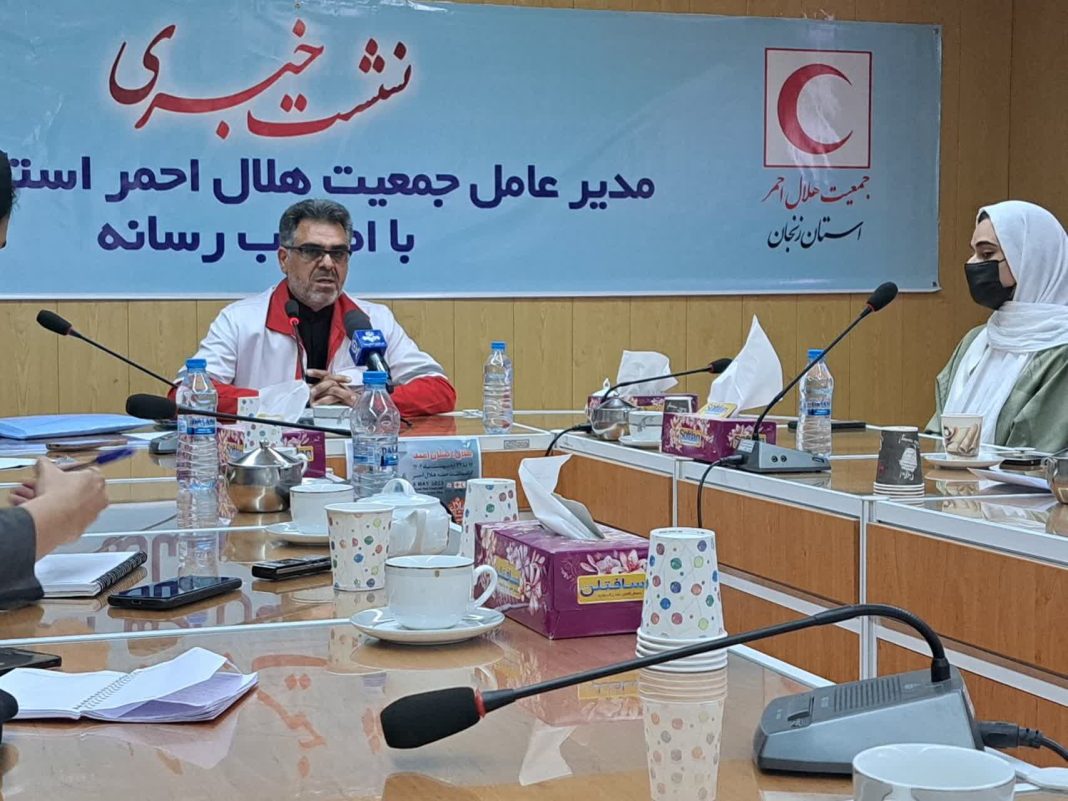 اجرای طرح “امداد رسانی استاندارد”برای جلوگیری از بی نظمی در امدادرسانی/ ناوگان امداد و نجات هلال احمرزنجان فرسوده است اجرای طرح “امداد رسانی استاندارد”برای جلوگیری از بی نظمی در امدادرسانی/ ناوگان امداد و نجات هلال احمرزنجان فرسوده است