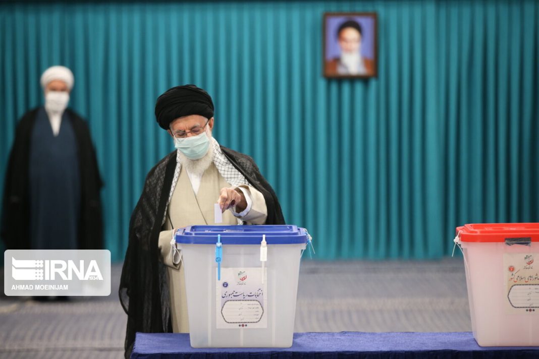 میداندار و صحنهگردان اصلی کشور مردم هستند میداندار و صحنهگردان اصلی کشور مردم هستند