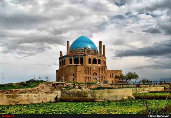 سفر مجازی به بزرگترین گنبد خشتی جهان در روزهای کرونایی سفر مجازی به بزرگترین گنبد خشتی جهان در روزهای کرونایی