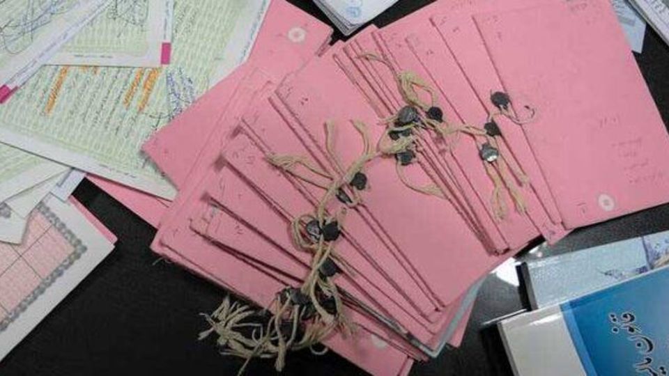 الزام تبدیل اسناد دفترچهای به «تکبرگ» حذف میشود الزام تبدیل اسناد دفترچهای به «تکبرگ» حذف میشود