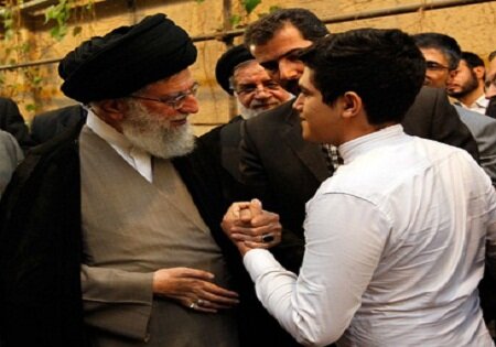 جوانان؛ میدانداران اصلی گام دوم انقلاب جوانان؛ میدانداران اصلی گام دوم انقلاب