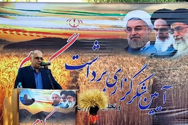مدیری که از مردم فاصله بگیردجسمی متحرک است مدیری که از مردم فاصله بگیردجسمی متحرک است