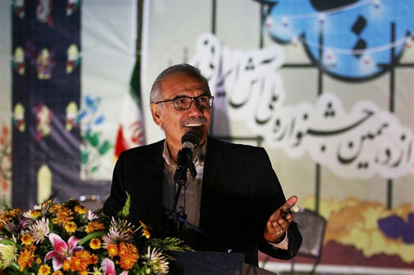 لزوم توجه به گشترش فضای برپایی جشنواره ها در زنجان لزوم توجه به گشترش فضای برپایی جشنواره ها در زنجان