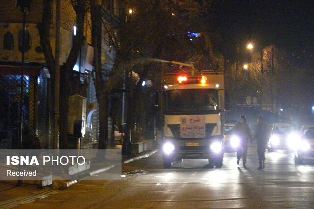 آزمایشگاه تشخیص کرونا ویروس در زنجان مستقر می شود/ضد عفونی مناطق پر تردد شهر زنجان ادامه دارد آزمایشگاه تشخیص کرونا ویروس در زنجان مستقر می شود/ضد عفونی مناطق پر تردد شهر زنجان ادامه دارد