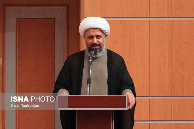 استان زنجان را به چشم استان متوسط نگاه نکنید وگرنه عقب می مانیم استان زنجان را به چشم استان متوسط نگاه نکنید وگرنه عقب می مانیم