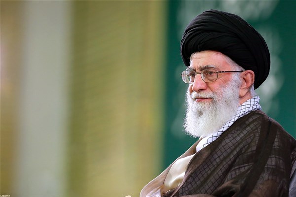 وظیفهی فوری مسئولان ذیربط، کمک به آسیبدیدگان و کاستن از رنج و اندوه آنان است. وظیفهی فوری مسئولان ذیربط، کمک به آسیبدیدگان و کاستن از رنج و اندوه آنان است.