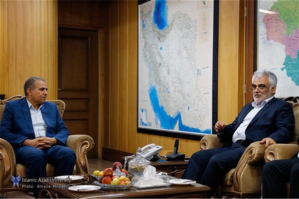 دکتر طهرانچی در دیدار استاندار زنجان: دانشگاه آزاد اسلامی با استانداریها اتصال و تعامل محکمی داشته باشد دکتر طهرانچی در دیدار استاندار زنجان: دانشگاه آزاد اسلامی با استانداریها اتصال و تعامل محکمی داشته باشد