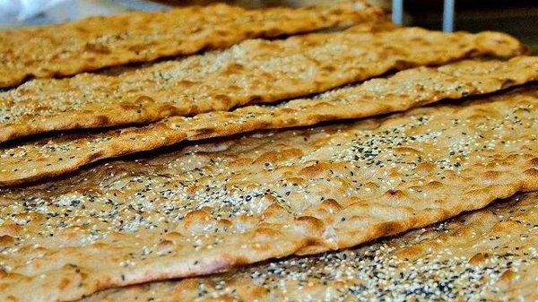 اجباری شدن پخت سنگک با آرد کامل در زنجان اجباری شدن پخت سنگک با آرد کامل در زنجان