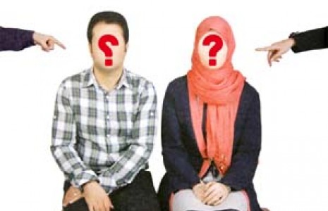 مشکل عمده زوجین زنجانی دخالت خانواده ها است/ میانگین دیالوگ روزانه میان زن و شوهرها ۵ دقیقه است مشکل عمده زوجین زنجانی دخالت خانواده ها است/ میانگین دیالوگ روزانه میان زن و شوهرها ۵ دقیقه است