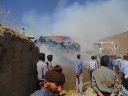 روستایی در میاندوآب در آتش بازی بچه ها سوخت روستایی در میاندوآب در آتش بازی بچه ها سوخت