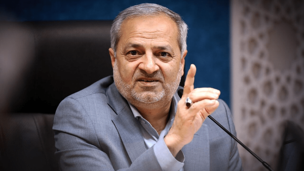 استاد «روزبه» انسانهای علمورز و باایمان پرورش میداد استاد «روزبه» انسانهای علمورز و باایمان پرورش میداد