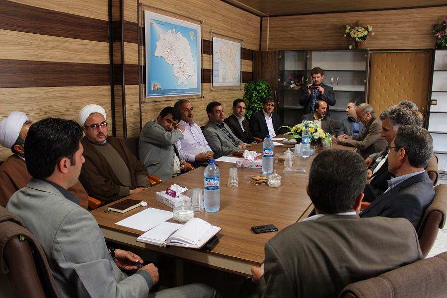 سرانه آموزشی دانشگاه آزاد اسلامی مرکز طارم یک مترمربع است سرانه آموزشی دانشگاه آزاد اسلامی مرکز طارم یک مترمربع است