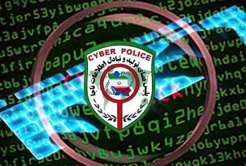 دستگيري کلاه بردار اينترنتي با شگرد تبليغ تحصيل خارج از کشور در ابهر دستگيري کلاه بردار اينترنتي با شگرد تبليغ تحصيل خارج از کشور در ابهر