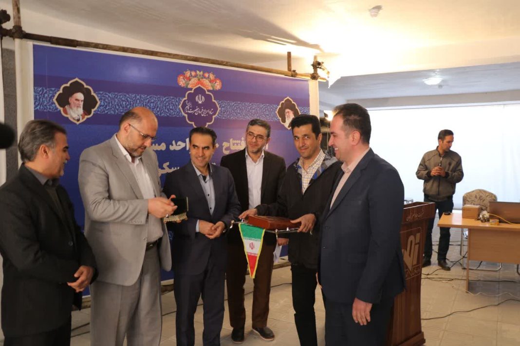 اولین واحدهای نهضت ملی مسکن در زنجان به متقاضیان تحویل شد/ متقاضیان نسبت به واریز آورده خود مساعدت لازم را داشته باشند اولین واحدهای نهضت ملی مسکن در زنجان به متقاضیان تحویل شد/ متقاضیان نسبت به واریز آورده خود مساعدت لازم را داشته باشند