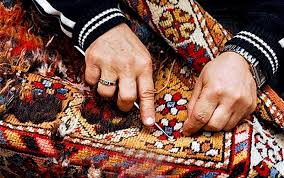 فعالیت ۶ هزار هنرمند صنایع دستی در زنجان فعالیت ۶ هزار هنرمند صنایع دستی در زنجان