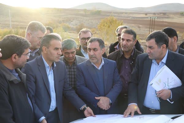 تمام اقدامات در حوزه راهسازی در کشور بومی است/ قطعه ۲ محور سلطانیه به قیدار و همدان در آینده نزدیک زیر بار ترافیک میرود تمام اقدامات در حوزه راهسازی در کشور بومی است/ قطعه ۲ محور سلطانیه به قیدار و همدان در آینده نزدیک زیر بار ترافیک میرود