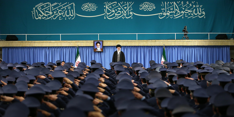 مردم ۲۲بهمن در خیابانها جواب تهدیدهای آمریکا را خواهند داد مردم ۲۲بهمن در خیابانها جواب تهدیدهای آمریکا را خواهند داد