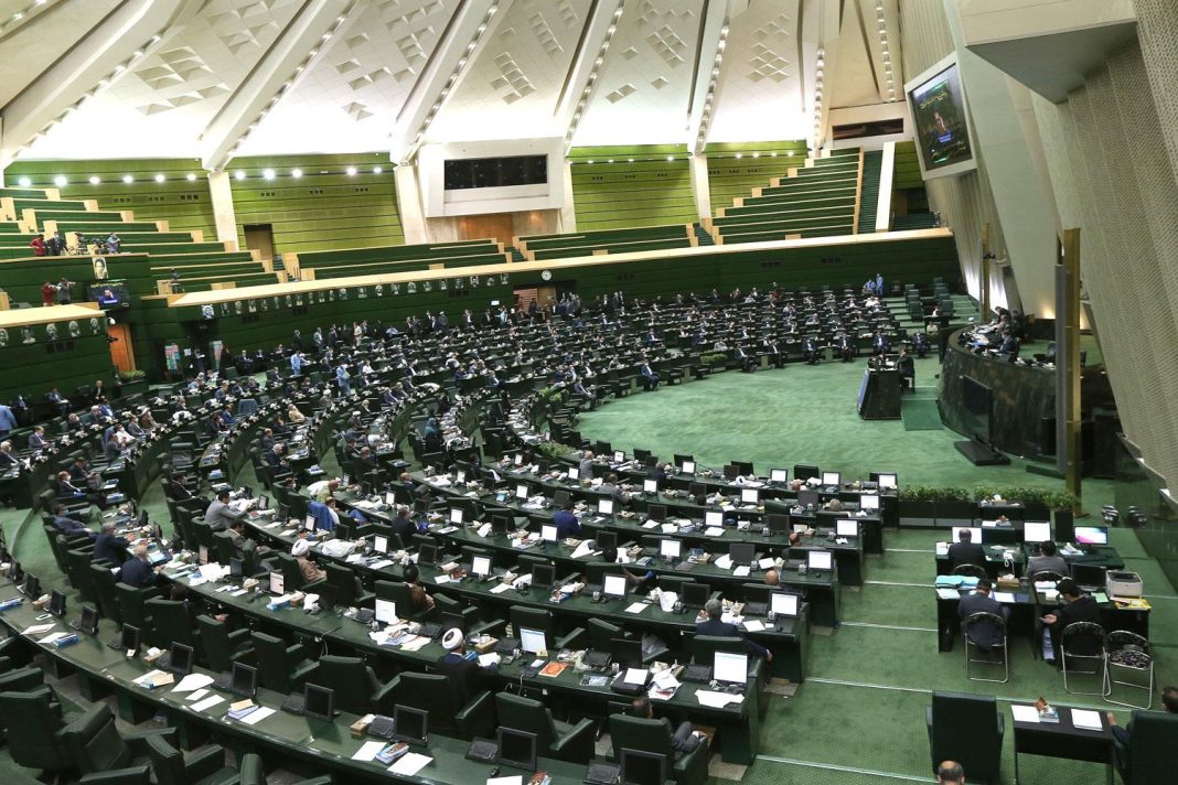 تسهیلات ۷۰ میلیونی با تولد فرزند سوم/متولدین سال ۱۴۰۰ سهامدار بورس میشوند تسهیلات ۷۰ میلیونی با تولد فرزند سوم/متولدین سال ۱۴۰۰ سهامدار بورس میشوند