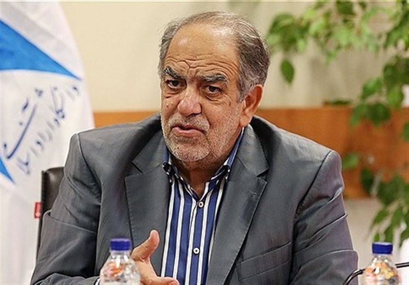 مشاور روحانی: بانک مرکزی مقصر نابسامانی ارزی است/ارزان نگهداشتن ارز ممکن نیست/کلاهبرداری با دلار دولتی مشاور روحانی: بانک مرکزی مقصر نابسامانی ارزی است/ارزان نگهداشتن ارز ممکن نیست/کلاهبرداری با دلار دولتی
