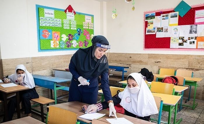 سالتحصیلی جدید با «آموزش حضوری و مجازی» از مهر آغاز می شود سالتحصیلی جدید با «آموزش حضوری و مجازی» از مهر آغاز می شود